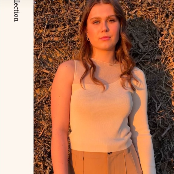 NWT Zara blouse 🤍 - Picture 3 of 5